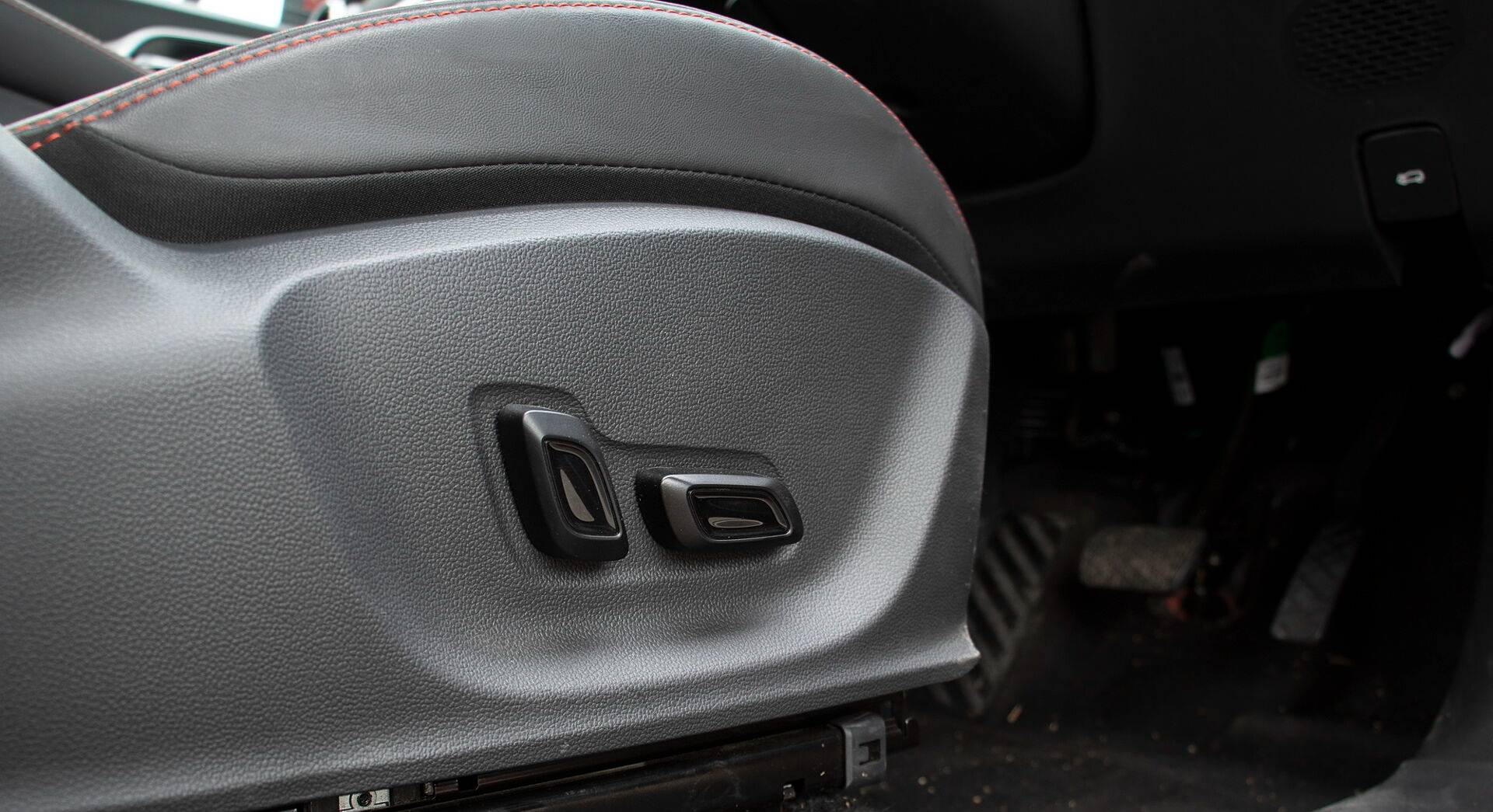 MG ZS EV interior view 30