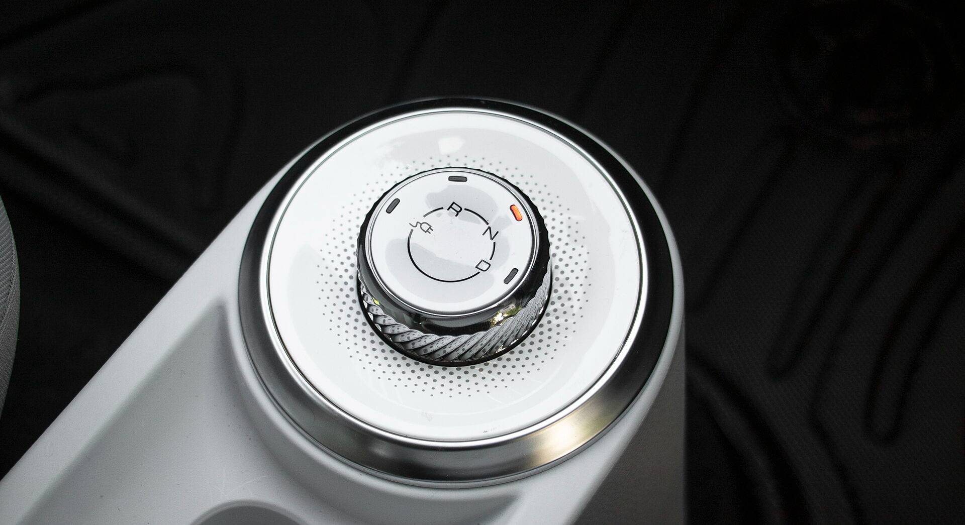 MG Comet EV interior view 7