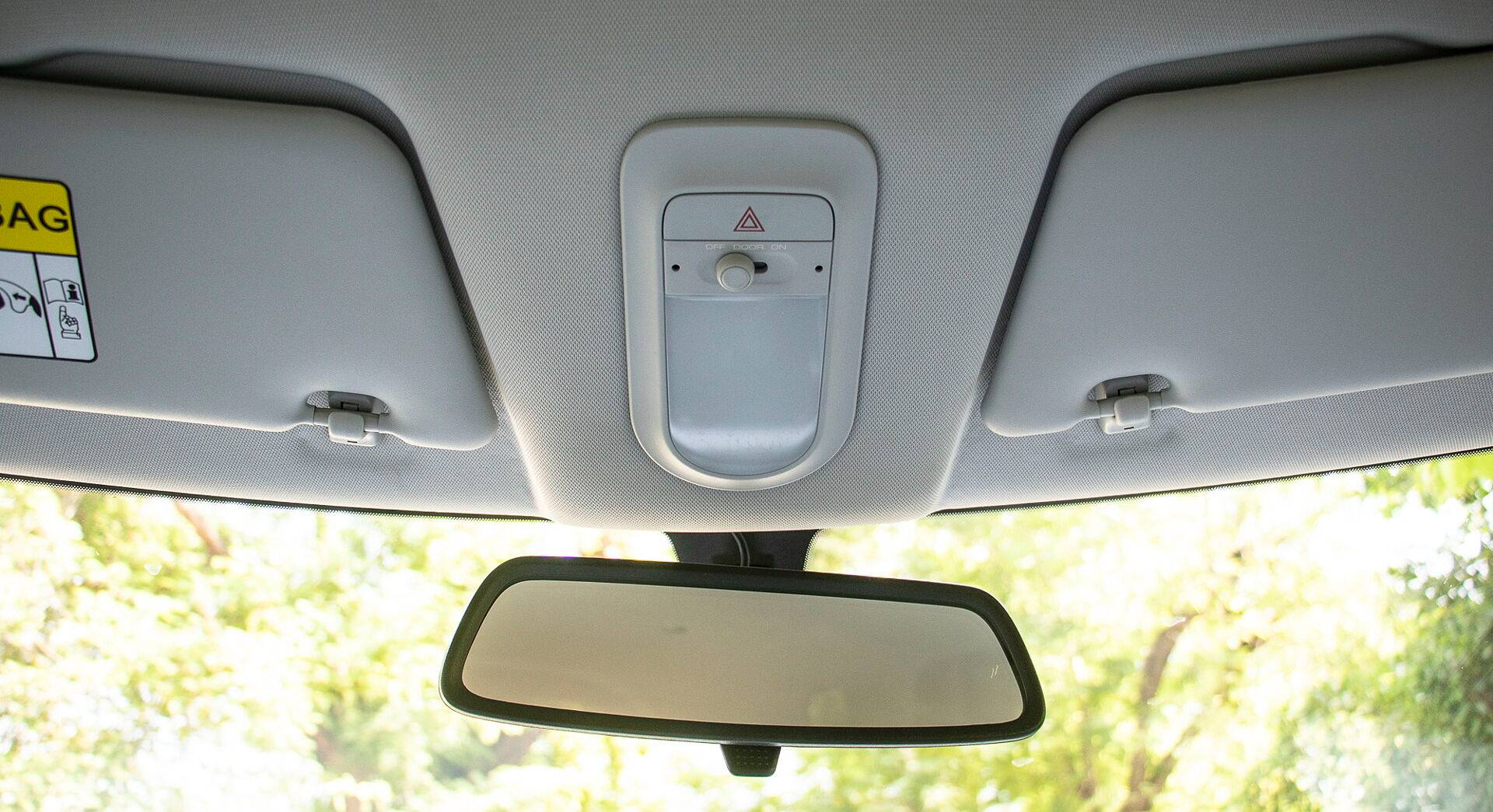 MG Comet EV interior view 22