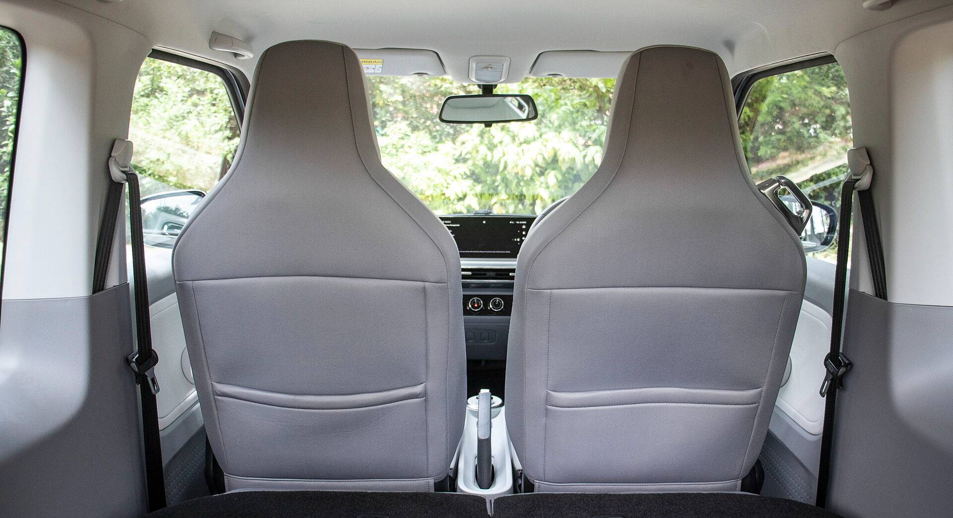 MG Comet EV interior view 31