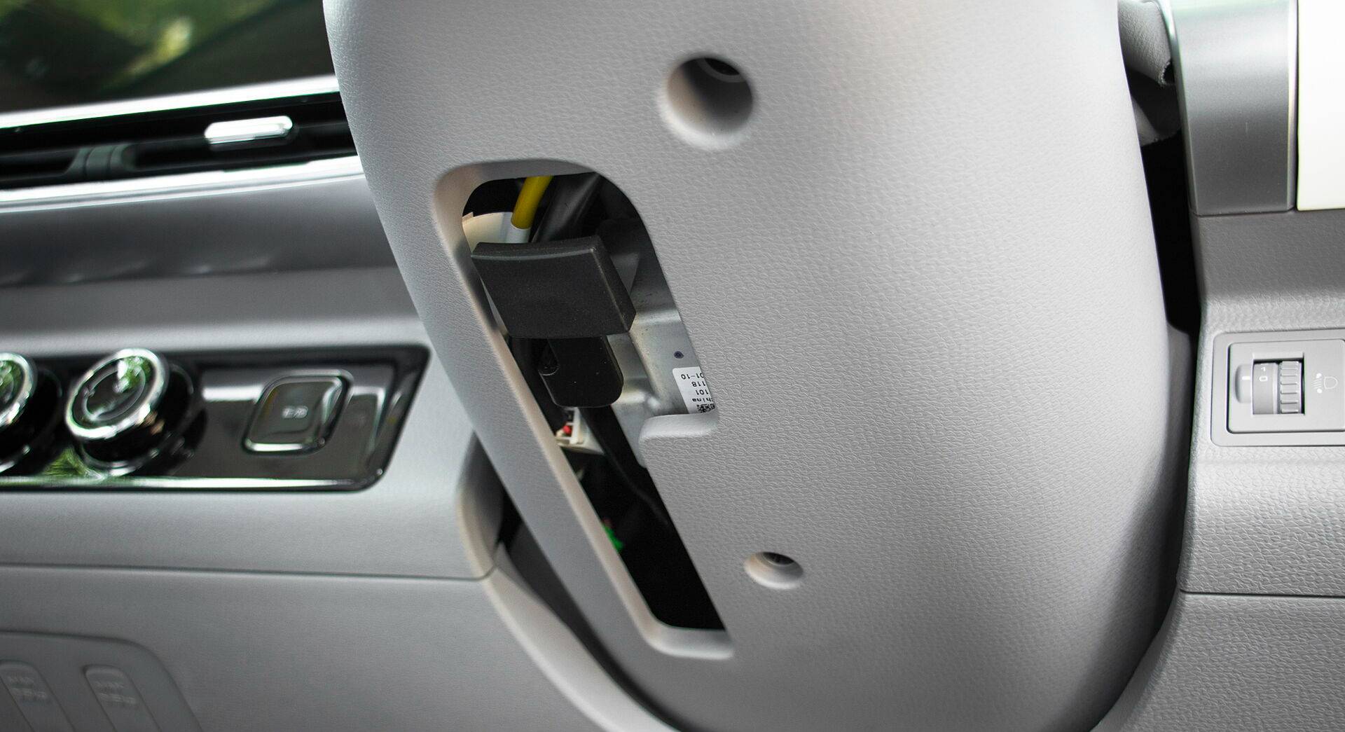 MG Comet EV interior view 17