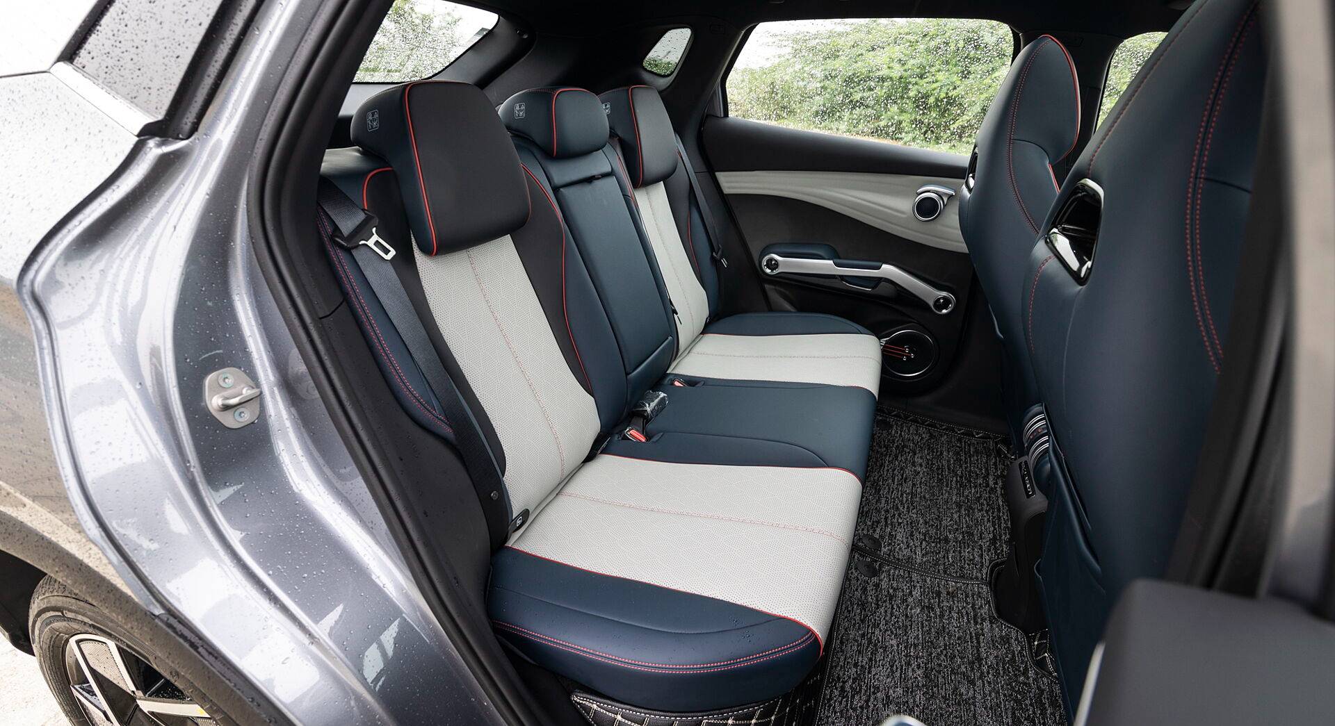 BYD ATTO 3 interior view 30