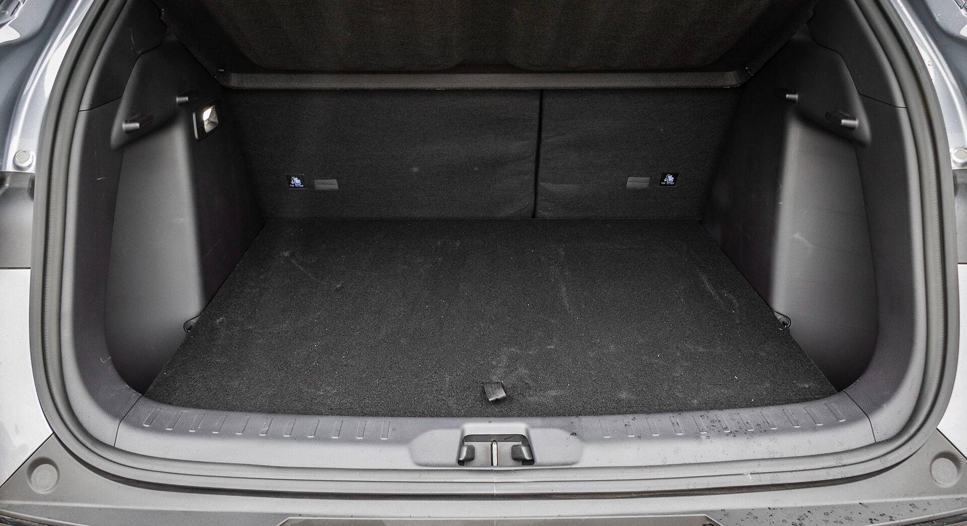 BYD ATTO 3 interior view 59