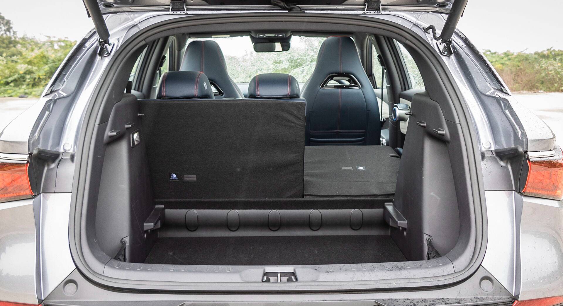 BYD ATTO 3 interior view 60