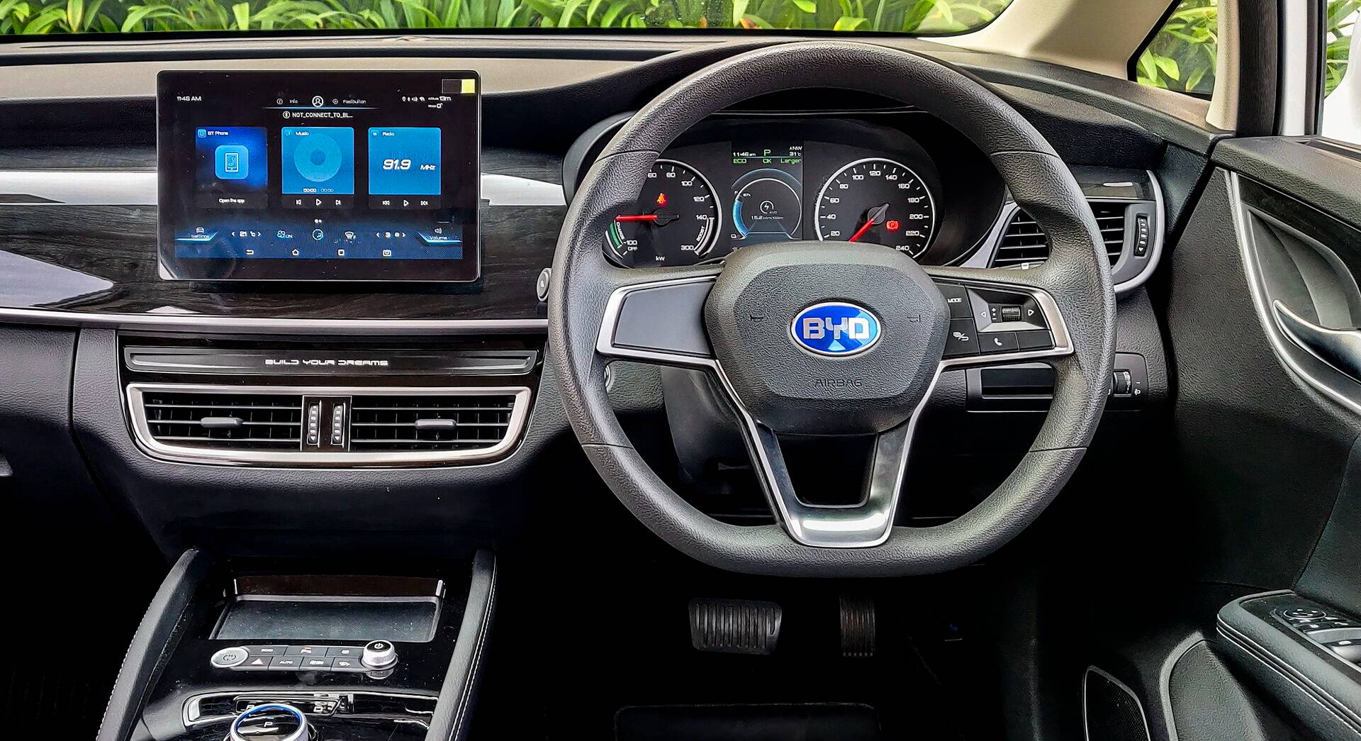 BYD e6 interior view 2