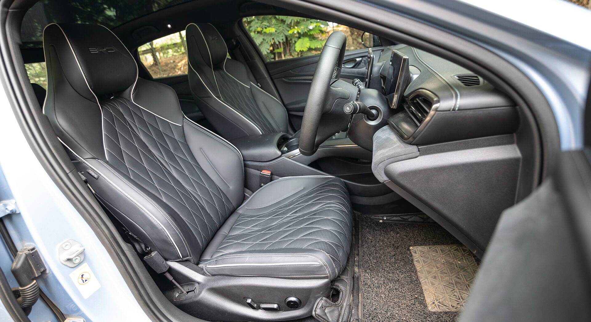 BYD Seal interior view 14
