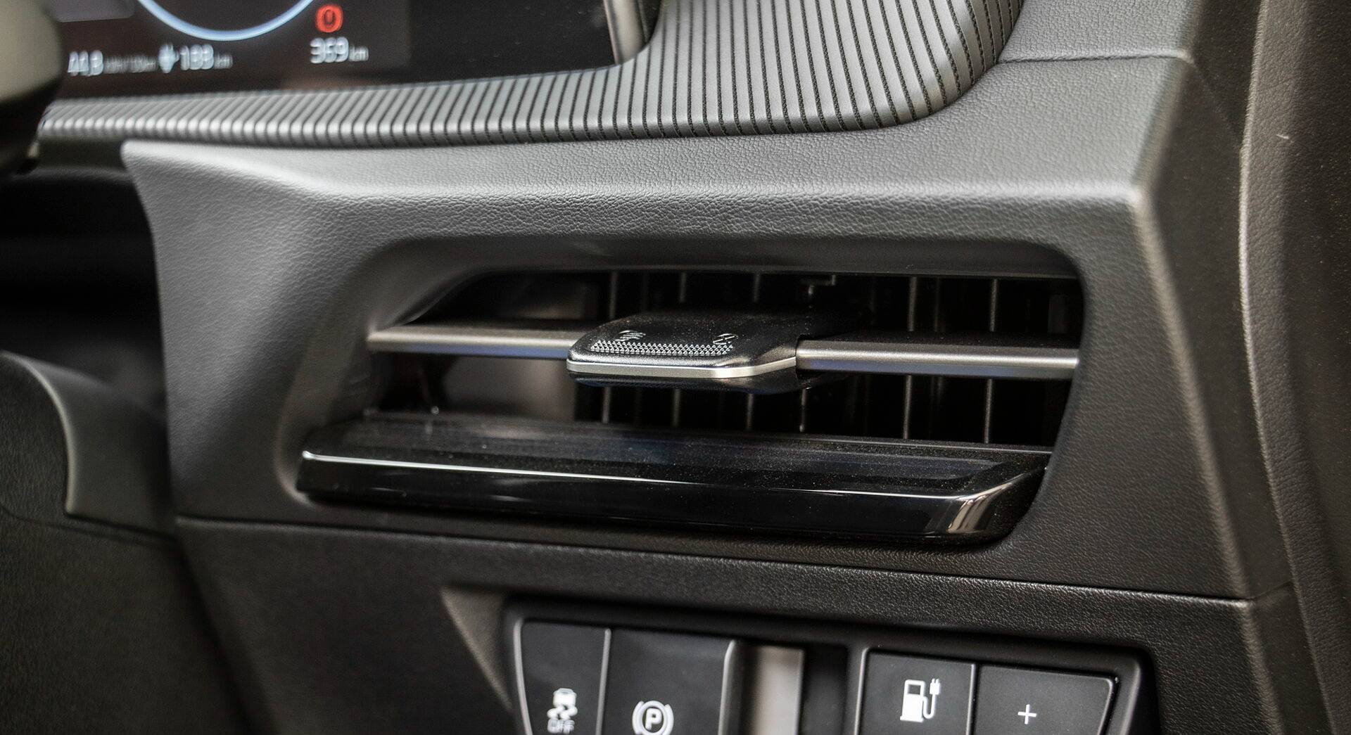 Kia EV6 interior view 20