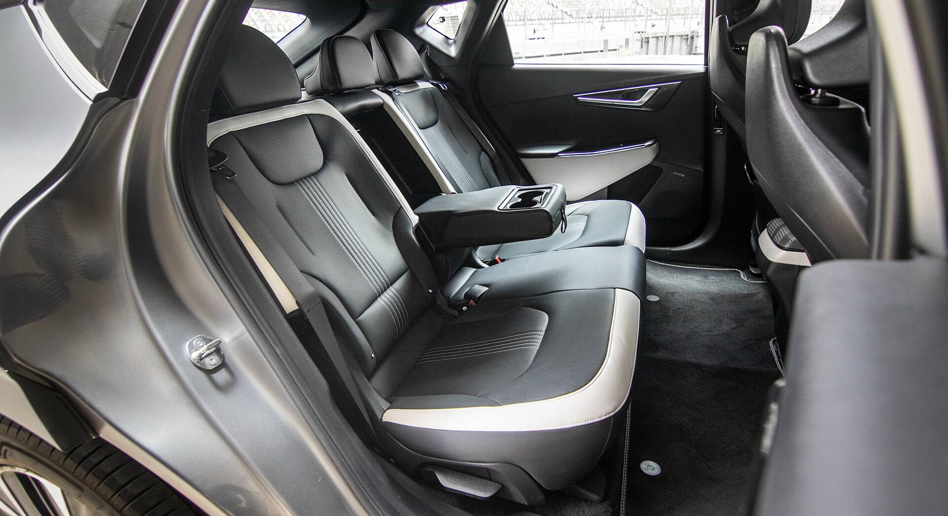 Kia EV6 interior view 31