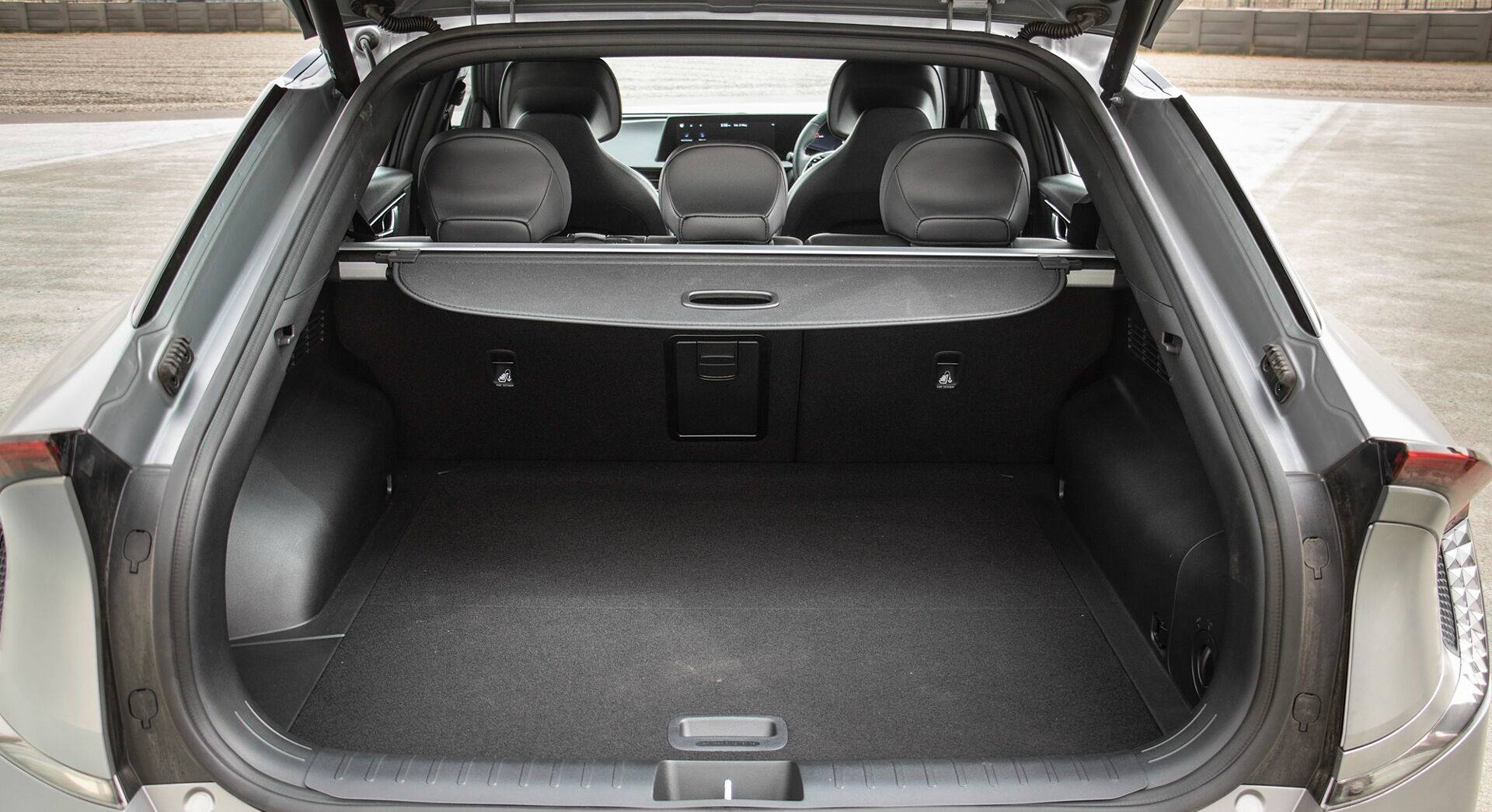 Kia EV6 interior view 34
