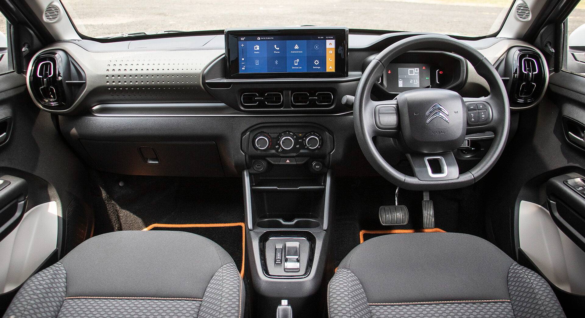 Citroen eC3 interior view 1