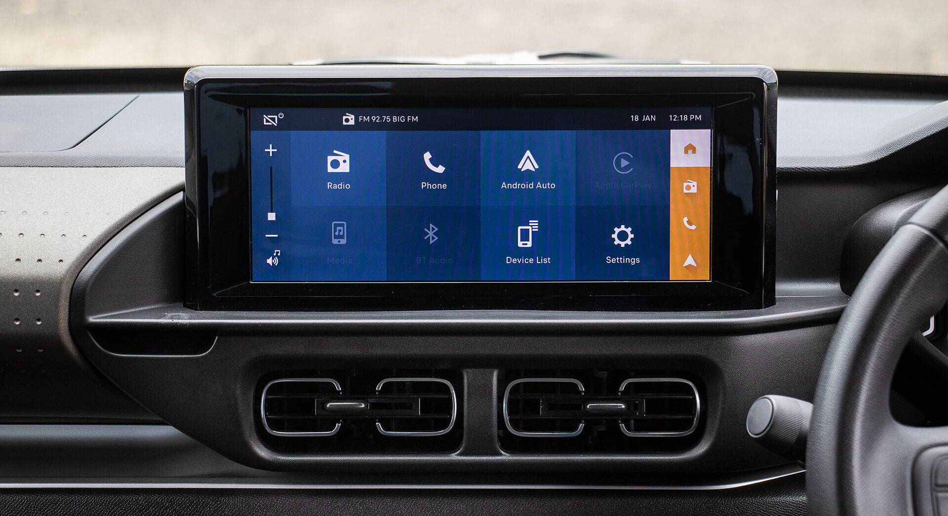 Citroen eC3 interior view 4
