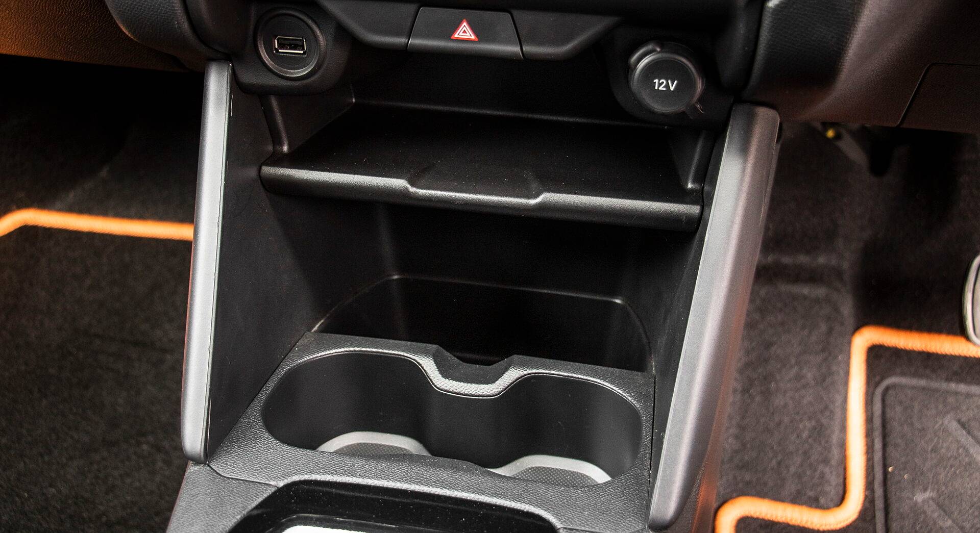 Citroen eC3 interior view 9