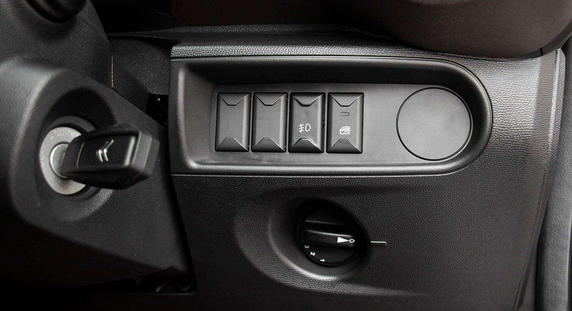 Citroen eC3 interior view 15