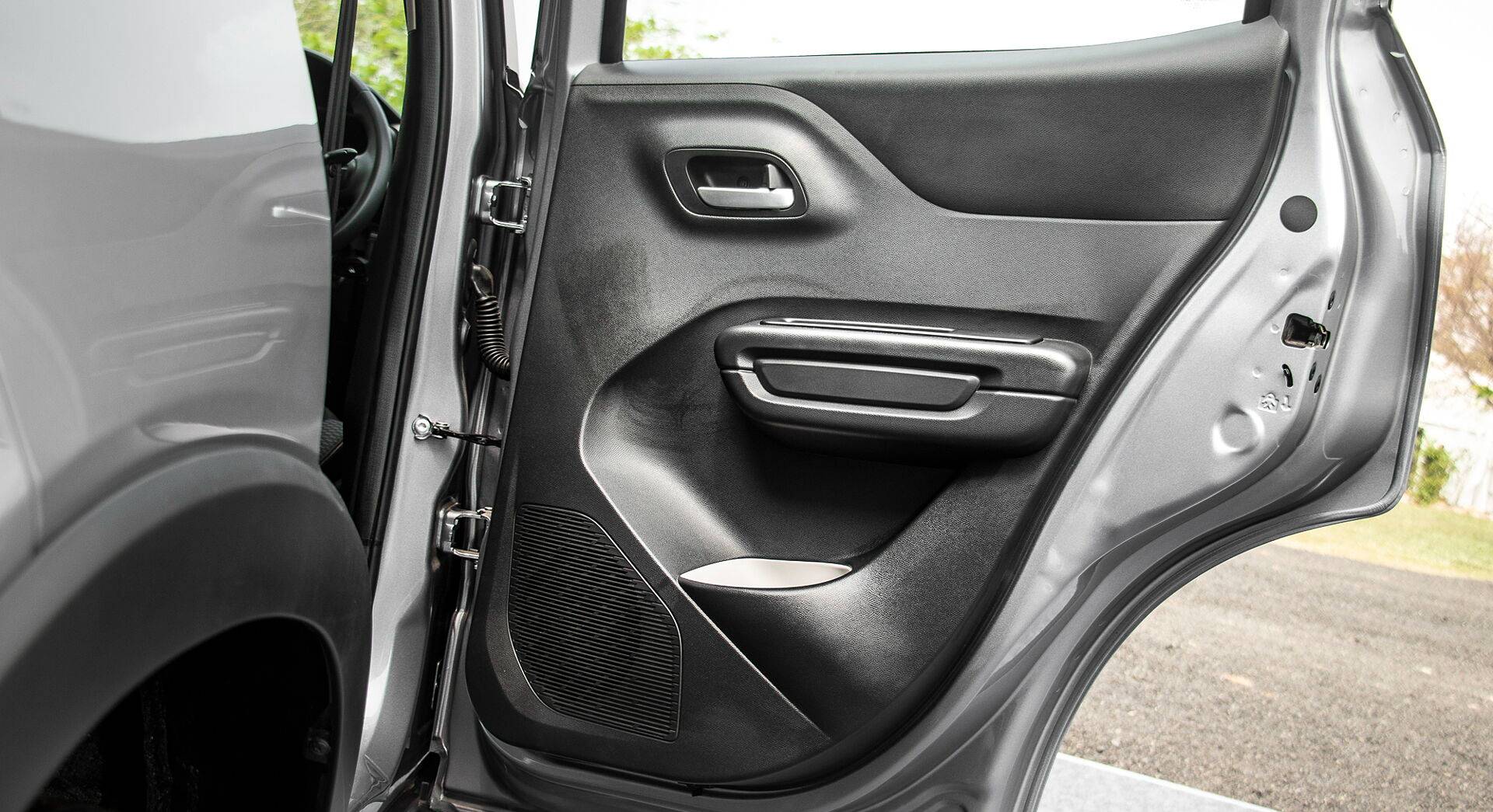 Citroen eC3 interior view 31