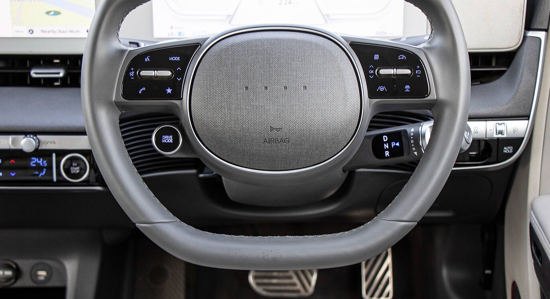 Hyundai Ioniq 5 interior view 3