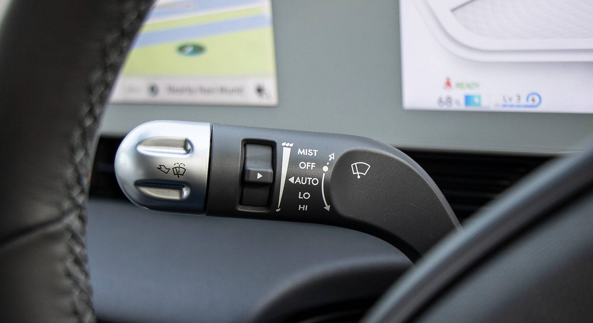 Hyundai Ioniq 5 interior view 25