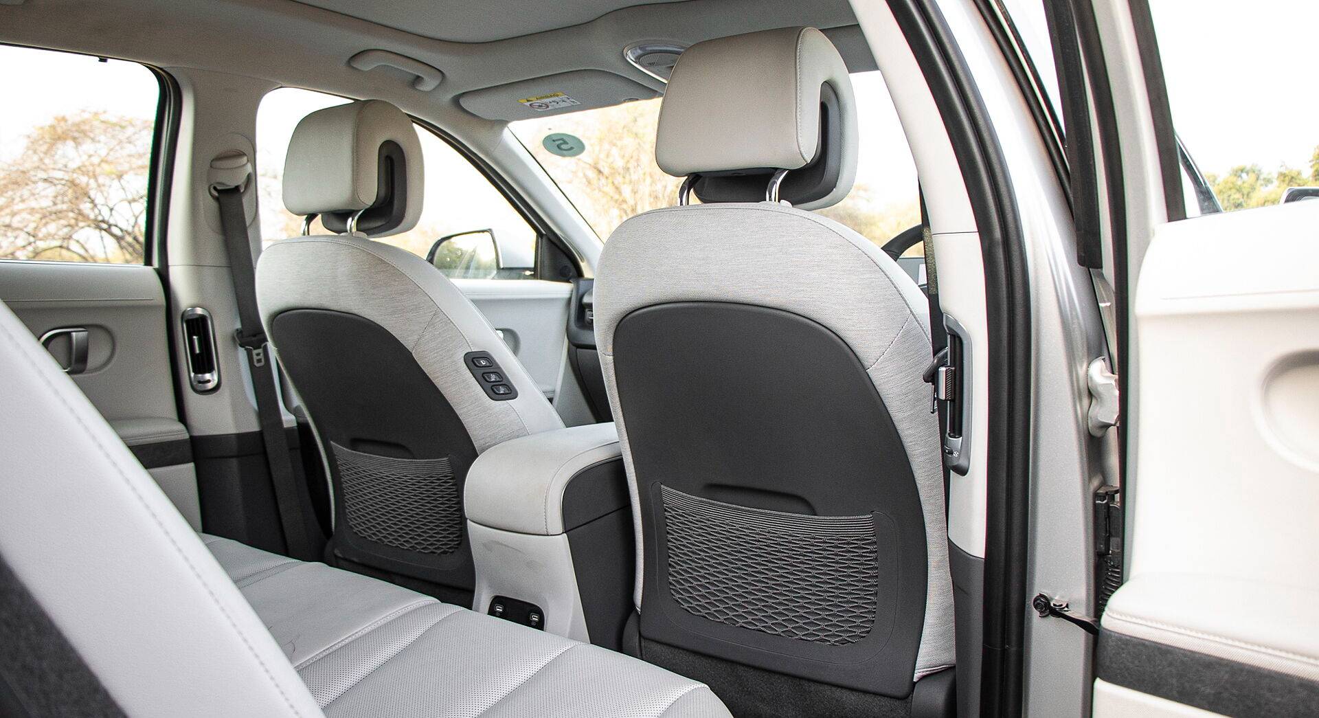 Hyundai Ioniq 5 interior view 39