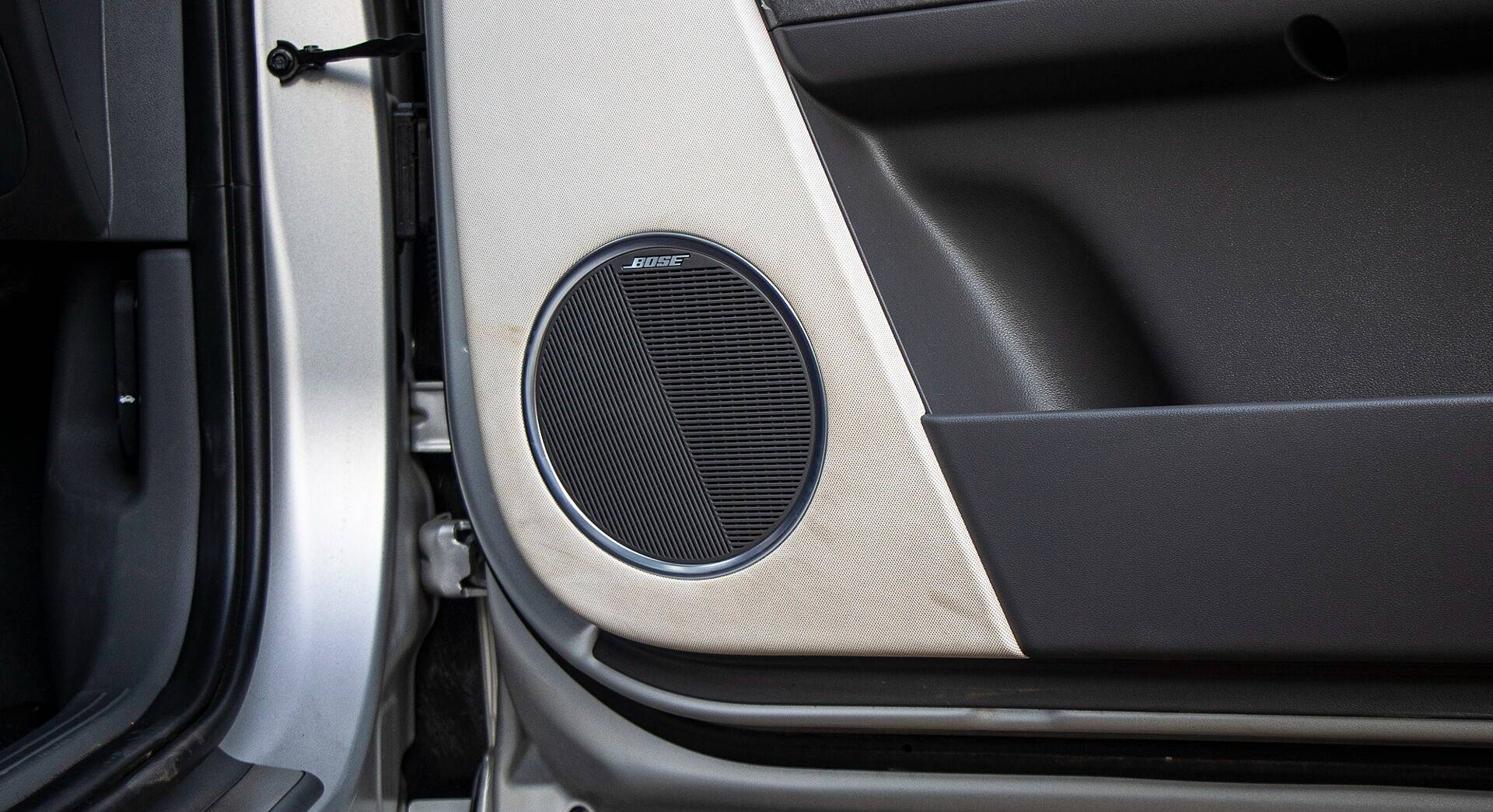 Hyundai Ioniq 5 interior view 43