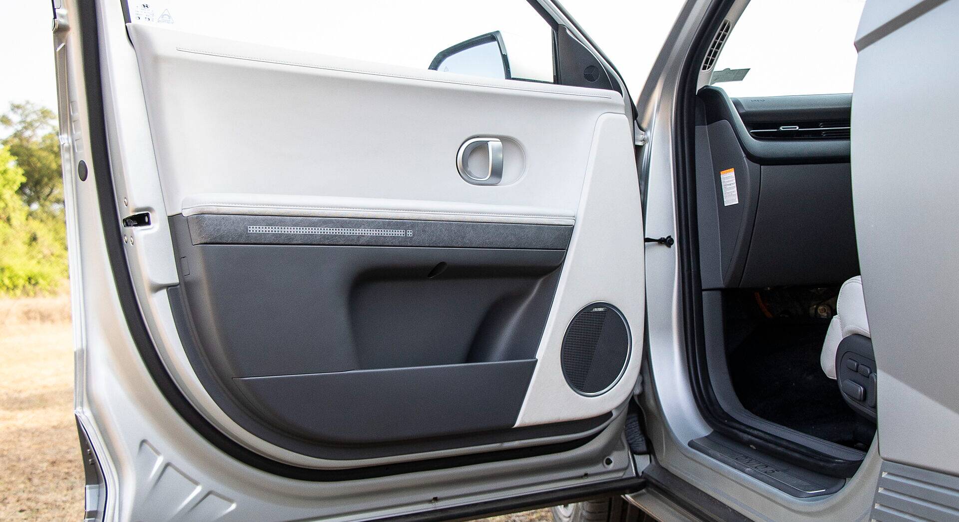 Hyundai Ioniq 5 interior view 45