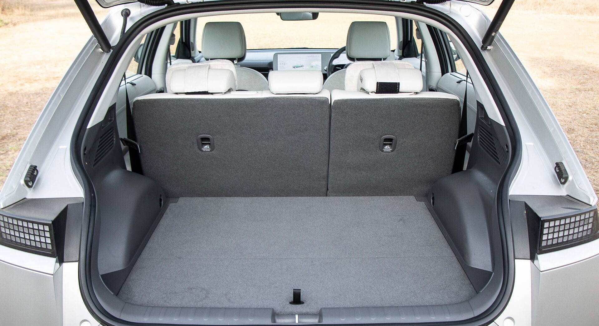 Hyundai Ioniq 5 interior view 53