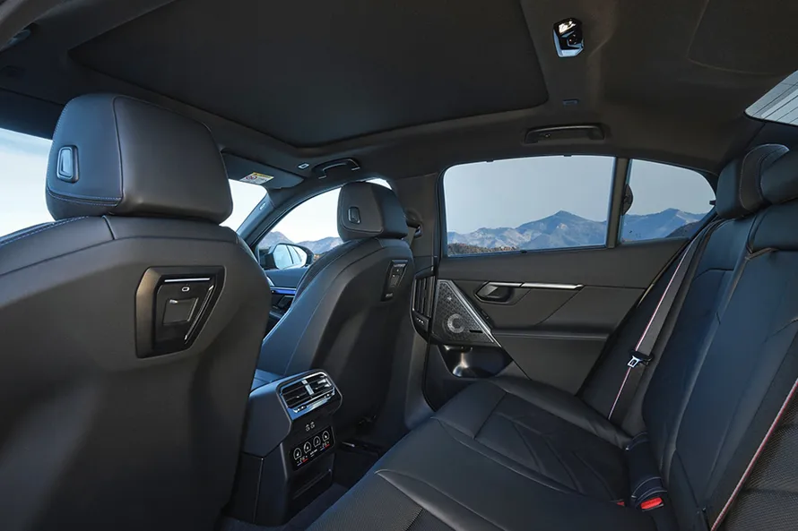 BMW i5 M60 xDrive interior view 12