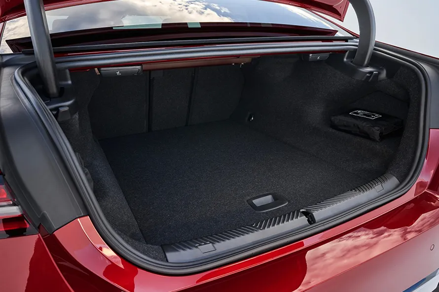 BMW i5 M60 xDrive interior view 13