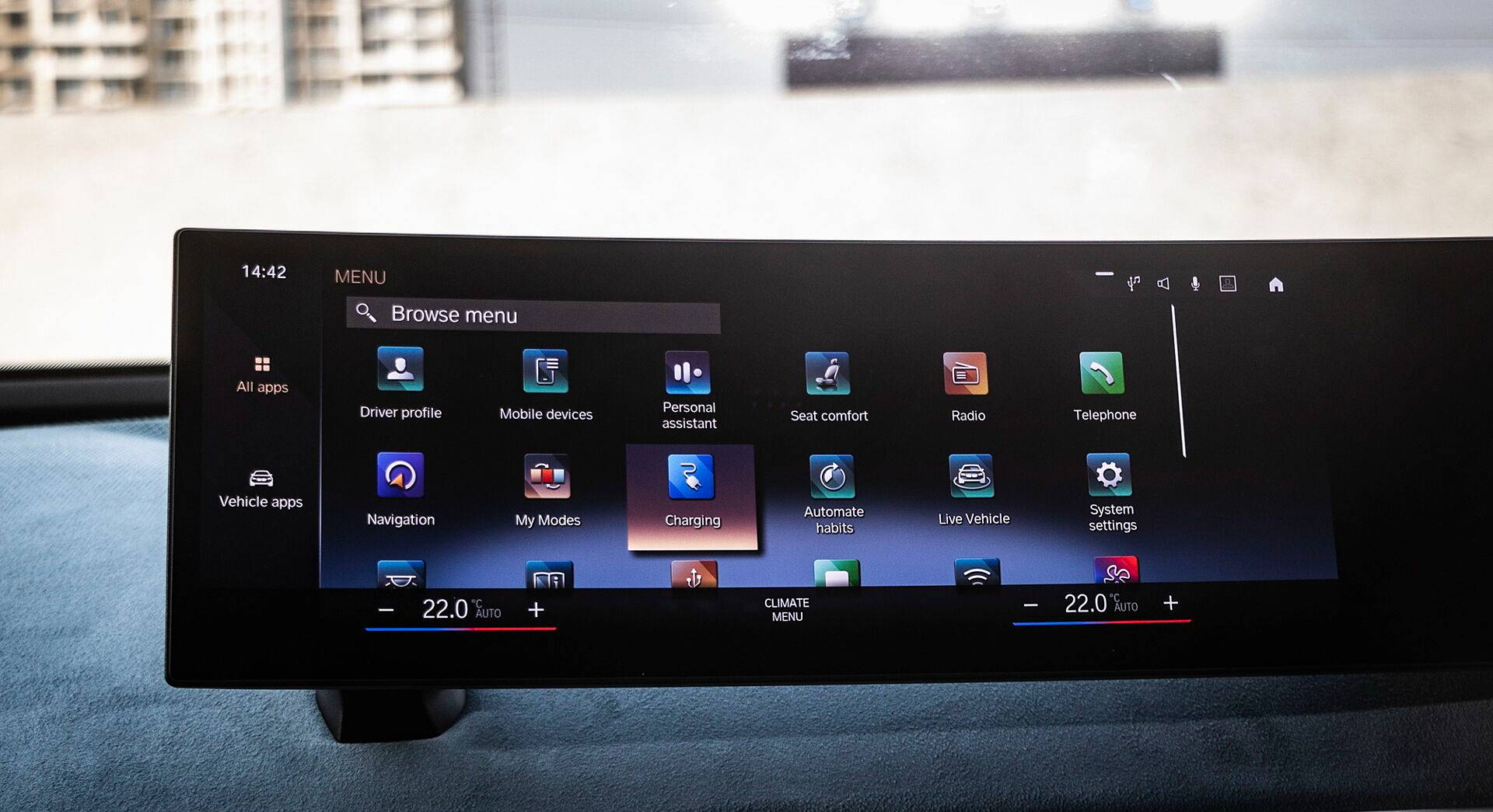 BMW iX xDrive50 interior view 11