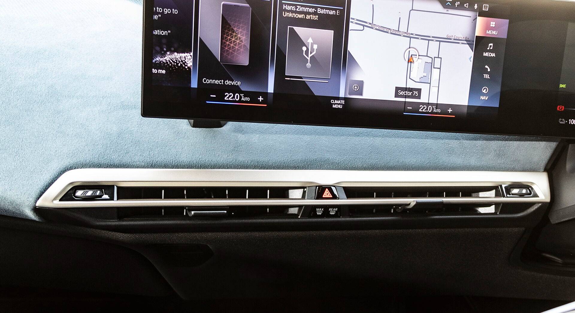 BMW iX xDrive50 interior view 18