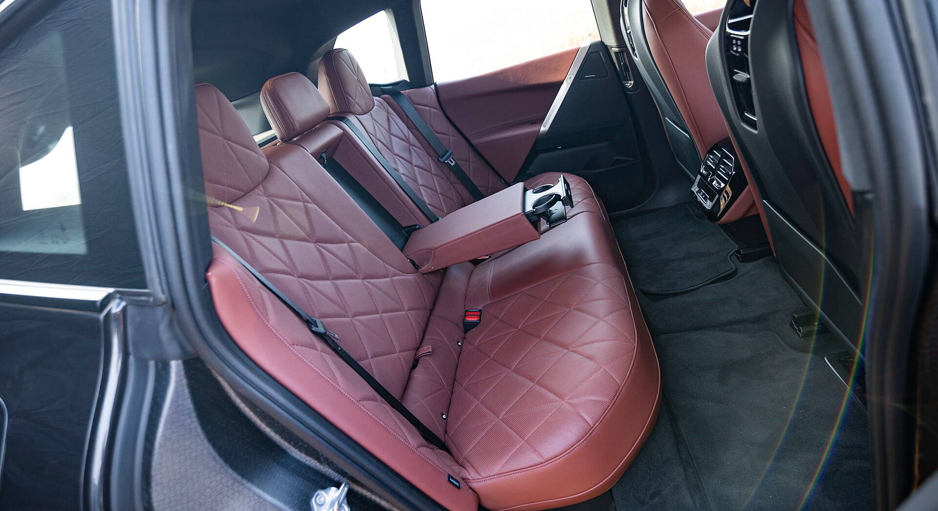 BMW iX xDrive50 interior view 29