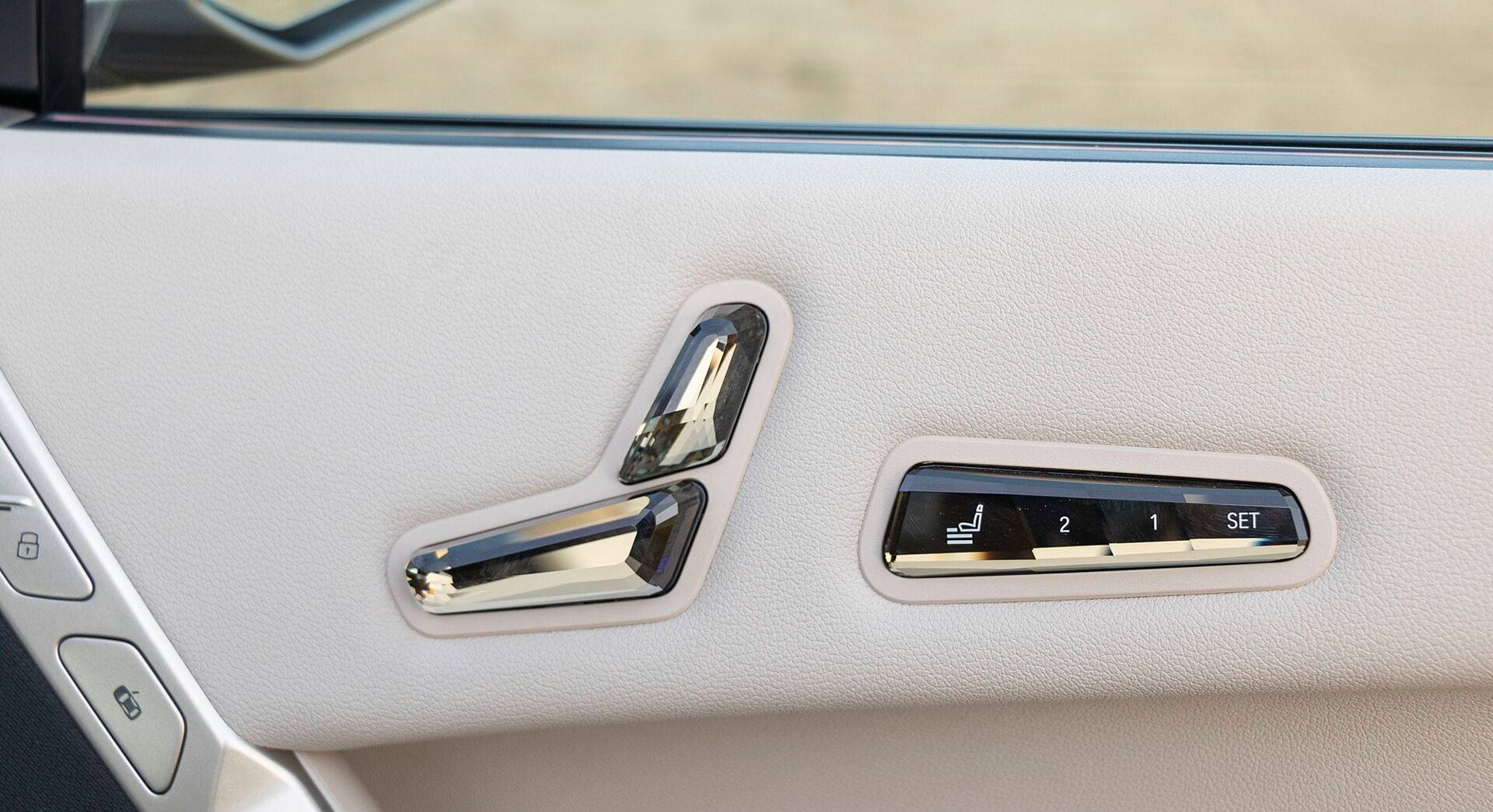BMW iX xDrive50 interior view 37