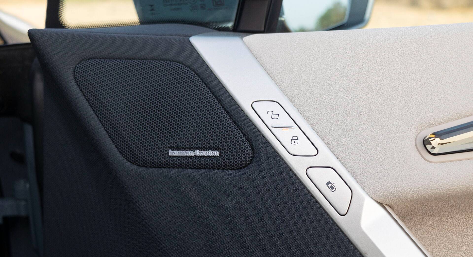 BMW iX xDrive50 interior view 38