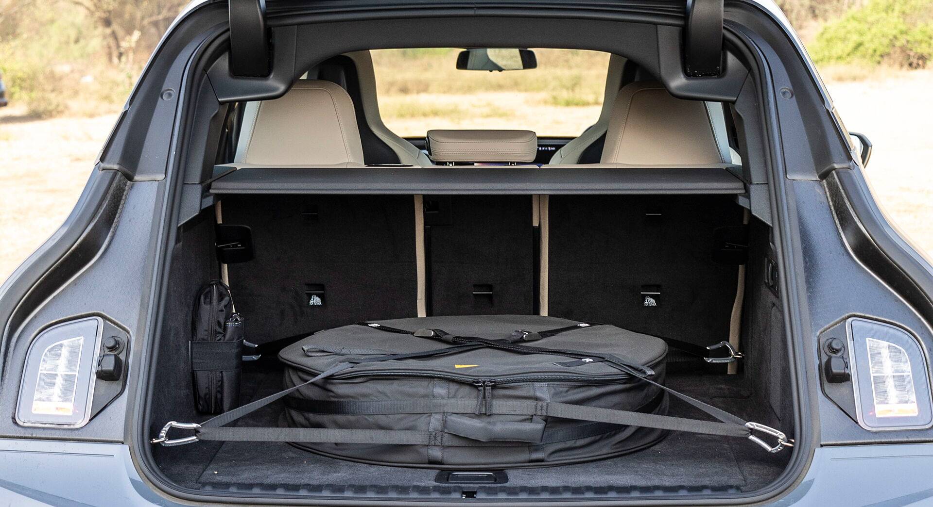 BMW iX xDrive50 interior view 55