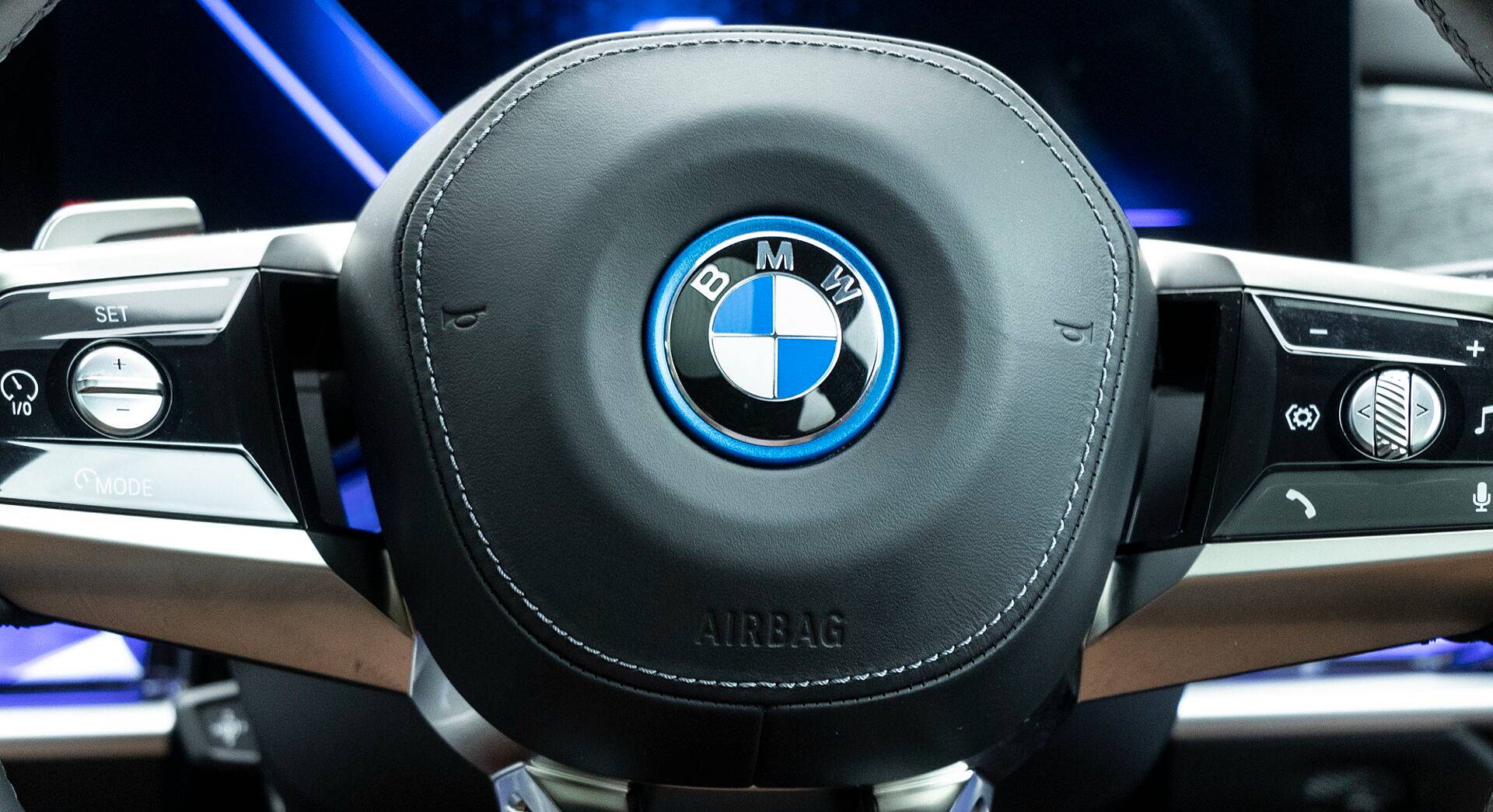 BMW i7 interior view 8