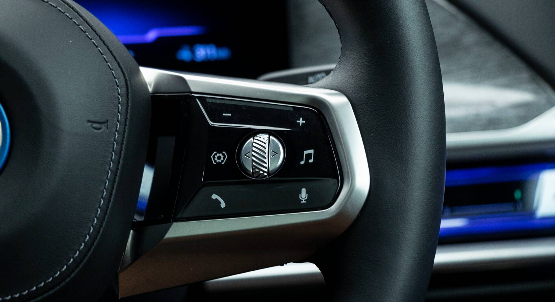BMW i7 interior view 10