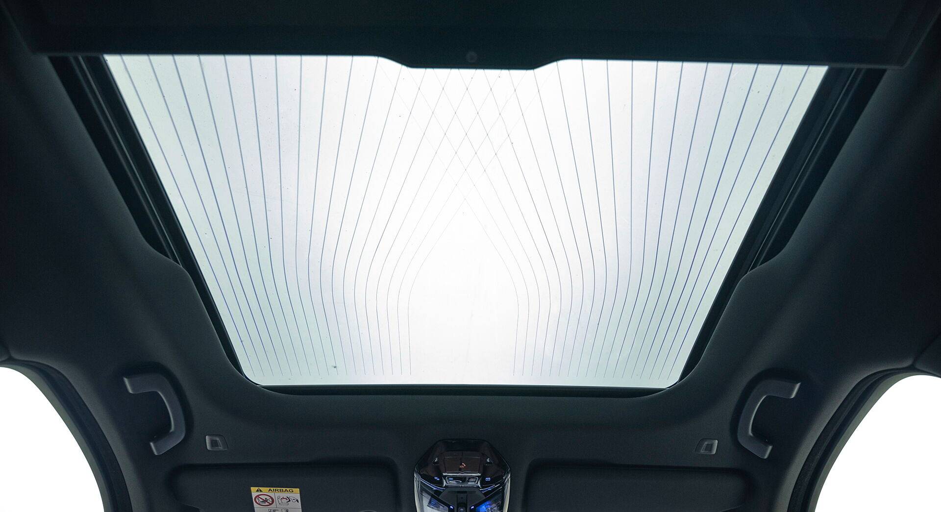 BMW i7 interior view 25