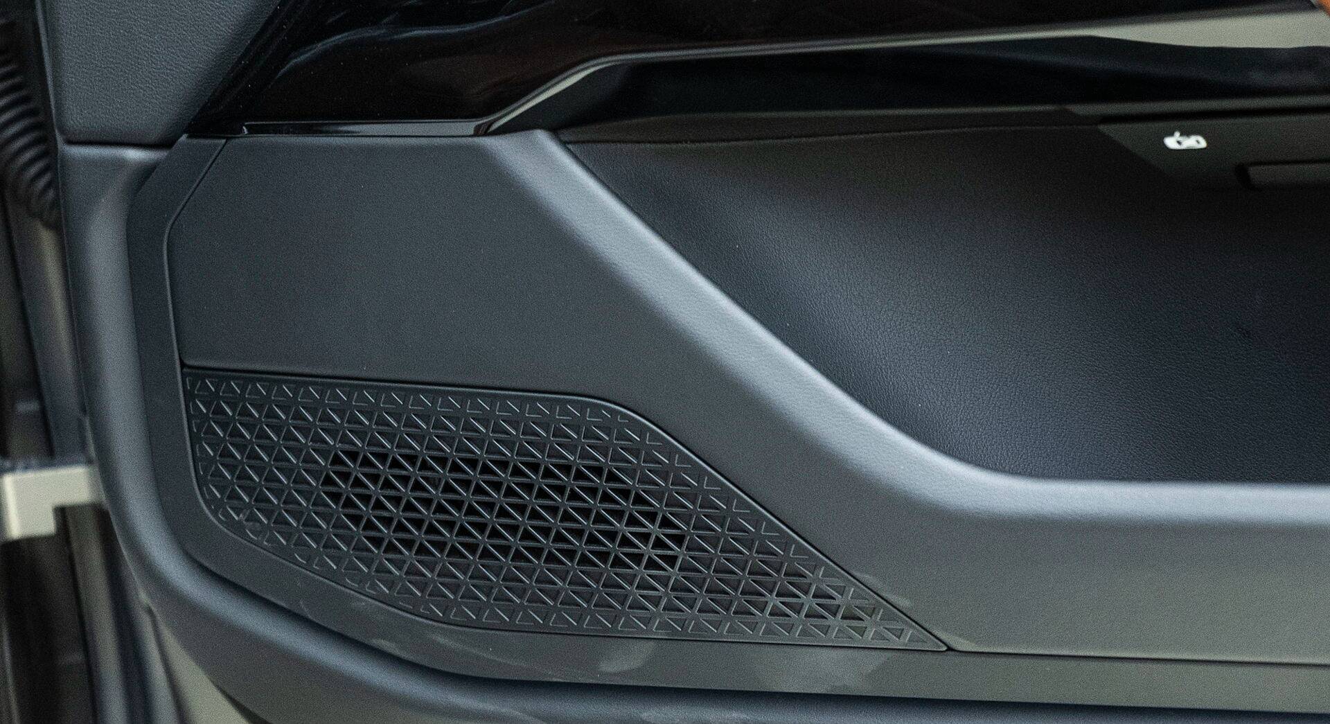 BMW i7 interior view 39