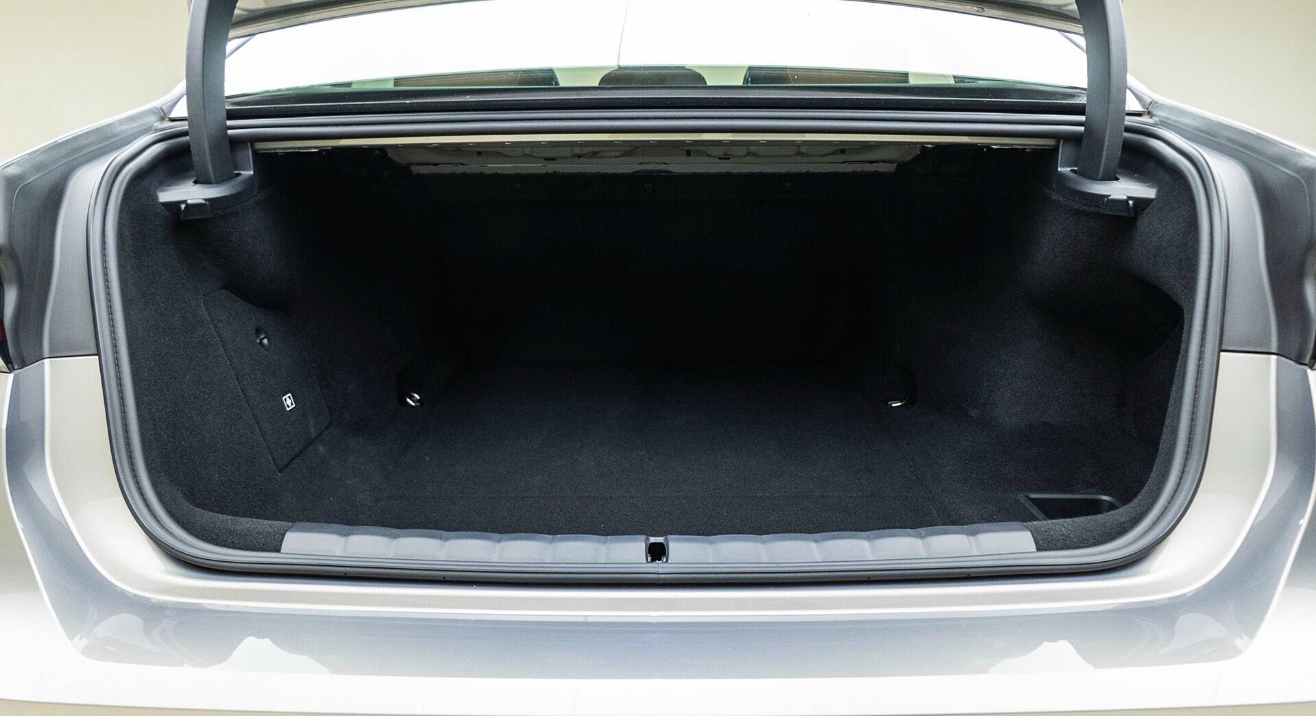 BMW i7 interior view 42