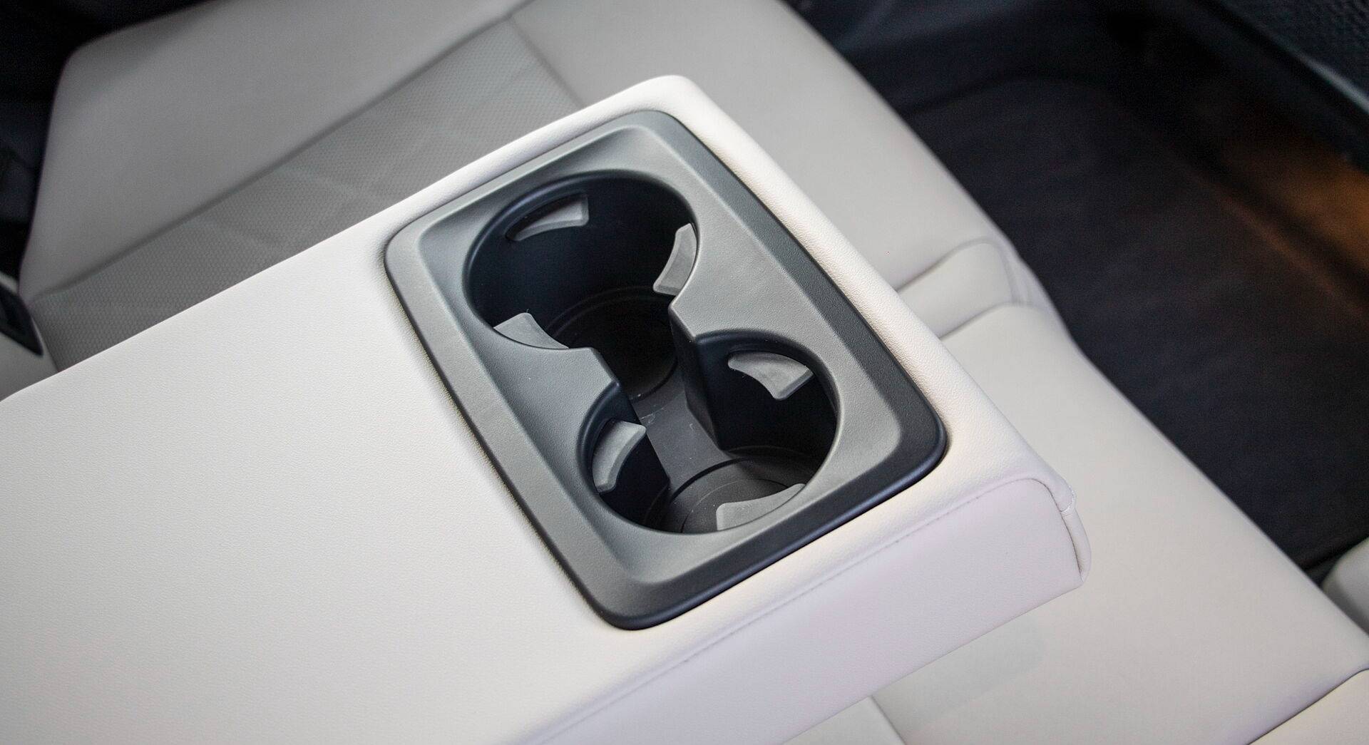 BMW iX1 interior view 33