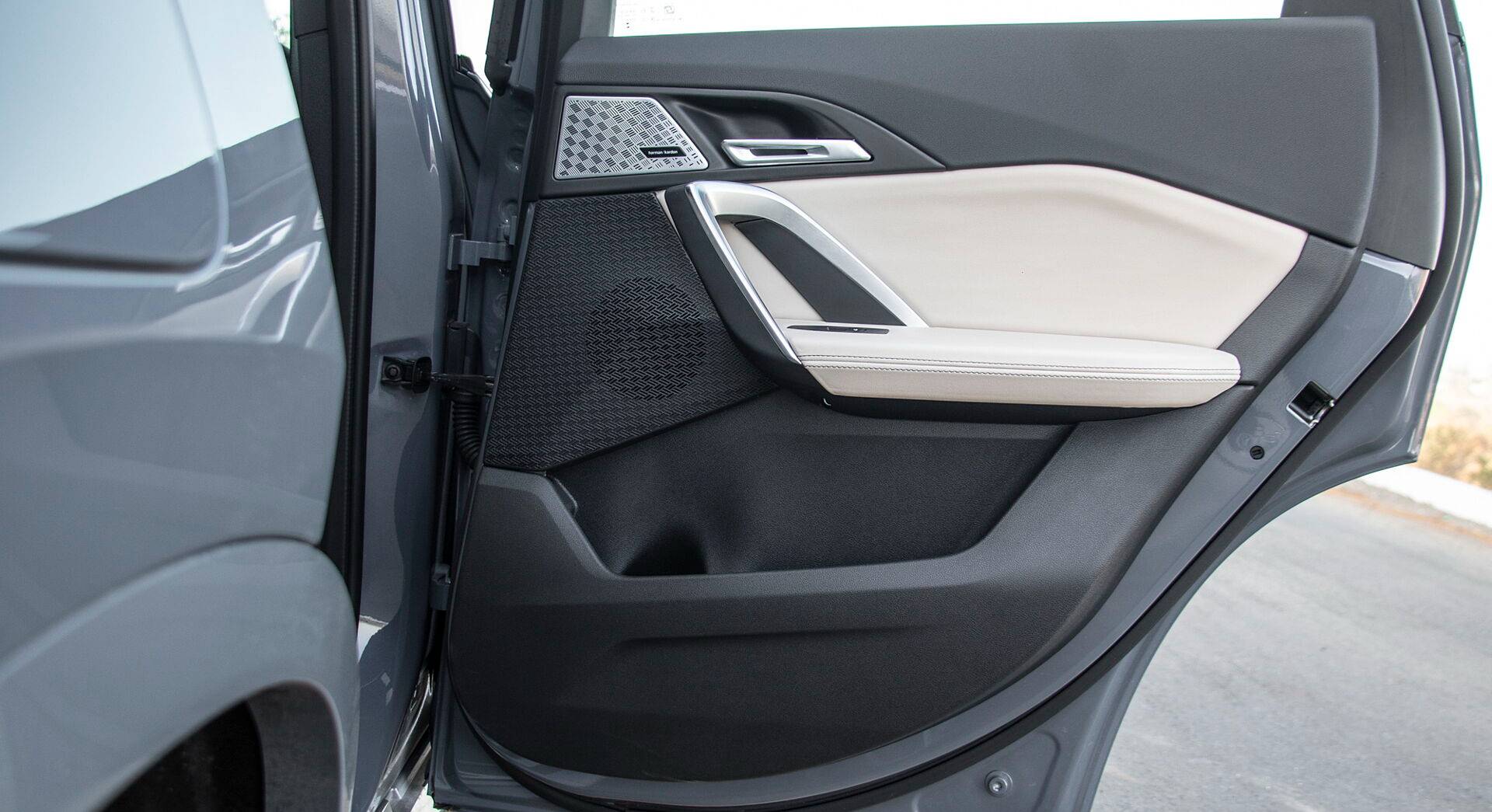 BMW iX1 interior view 41
