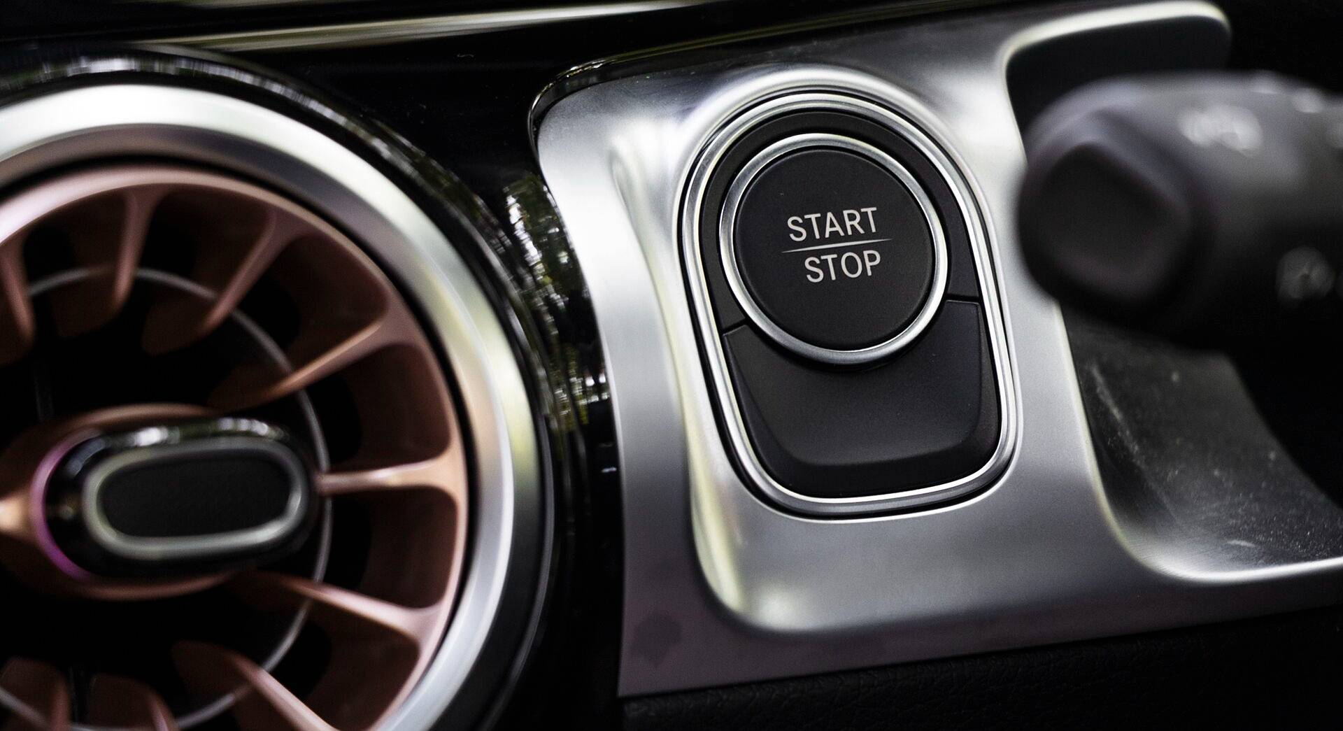 Mercedes-Benz EQB 350 4Matic interior view 5