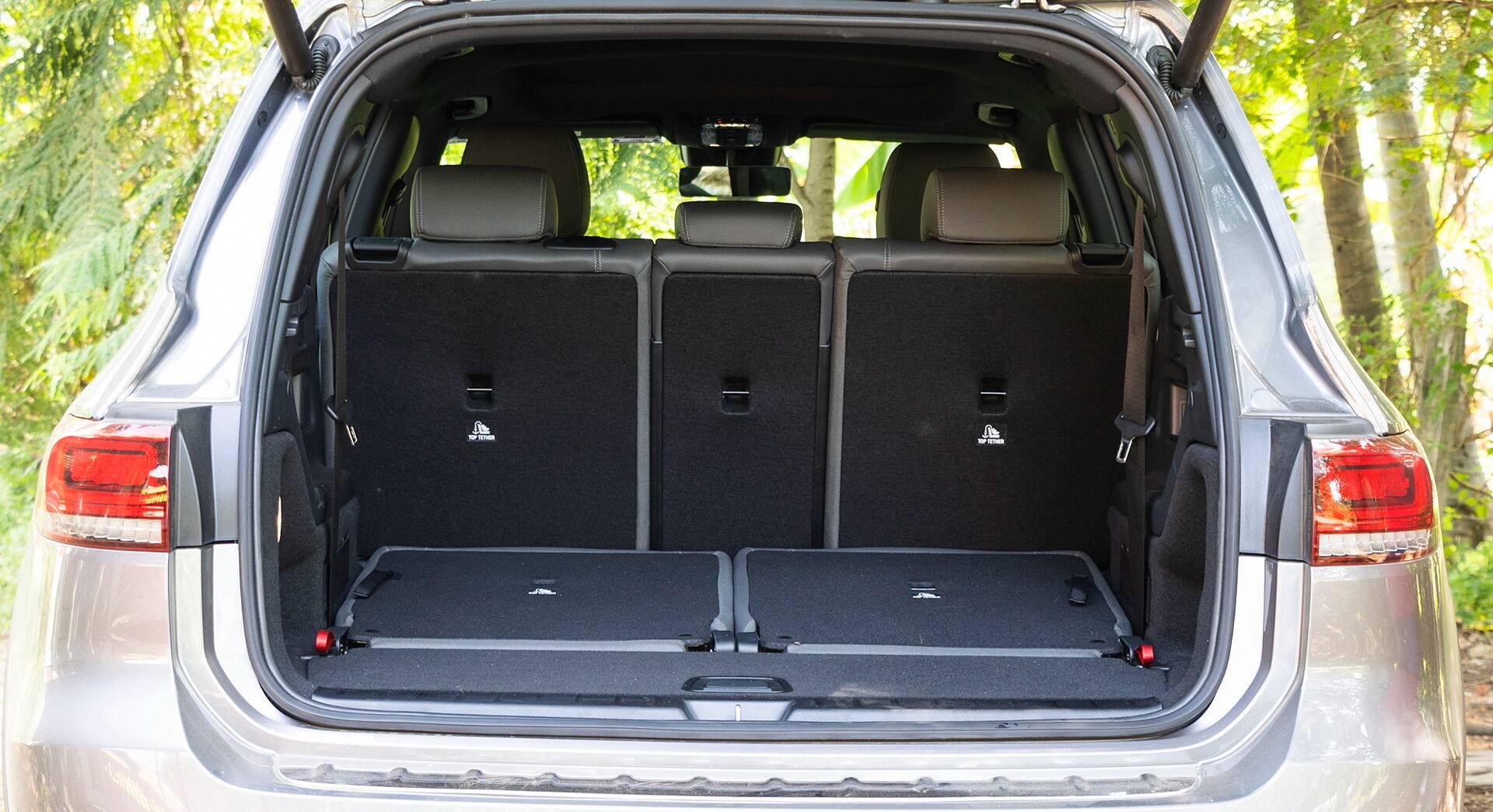 Mercedes-Benz EQB 350 4Matic interior view 51