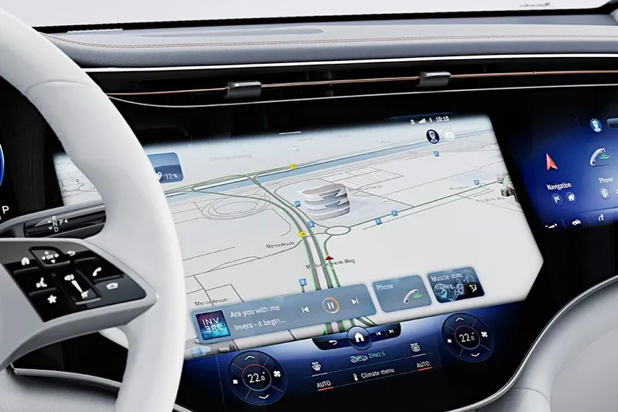 Mercedes-Benz EQE 500 4Matic interior view 7