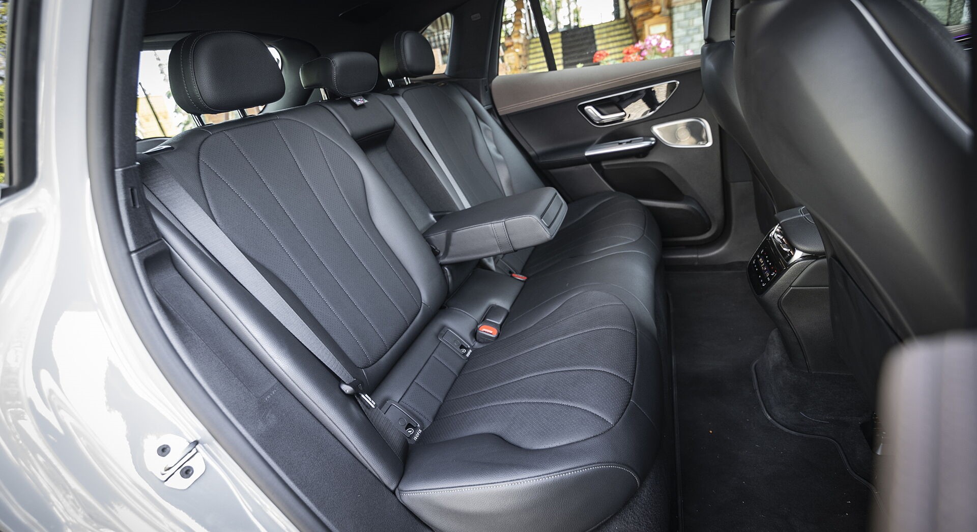 Mercedes-Benz EQE 500 4Matic interior view 13