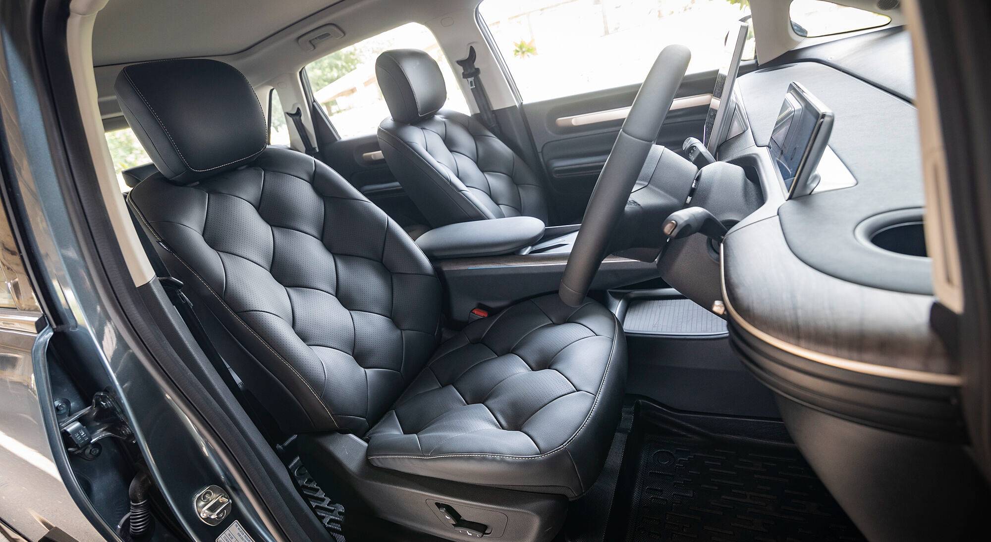 MG Windsor EV interior view 17