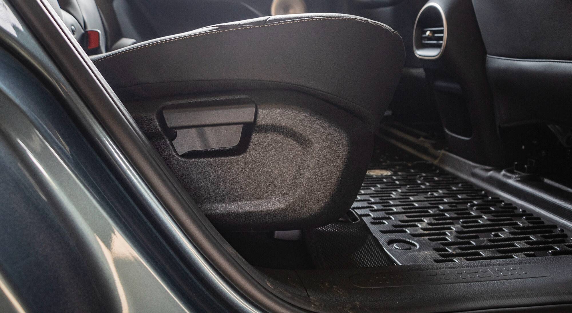 MG Windsor EV interior view 35