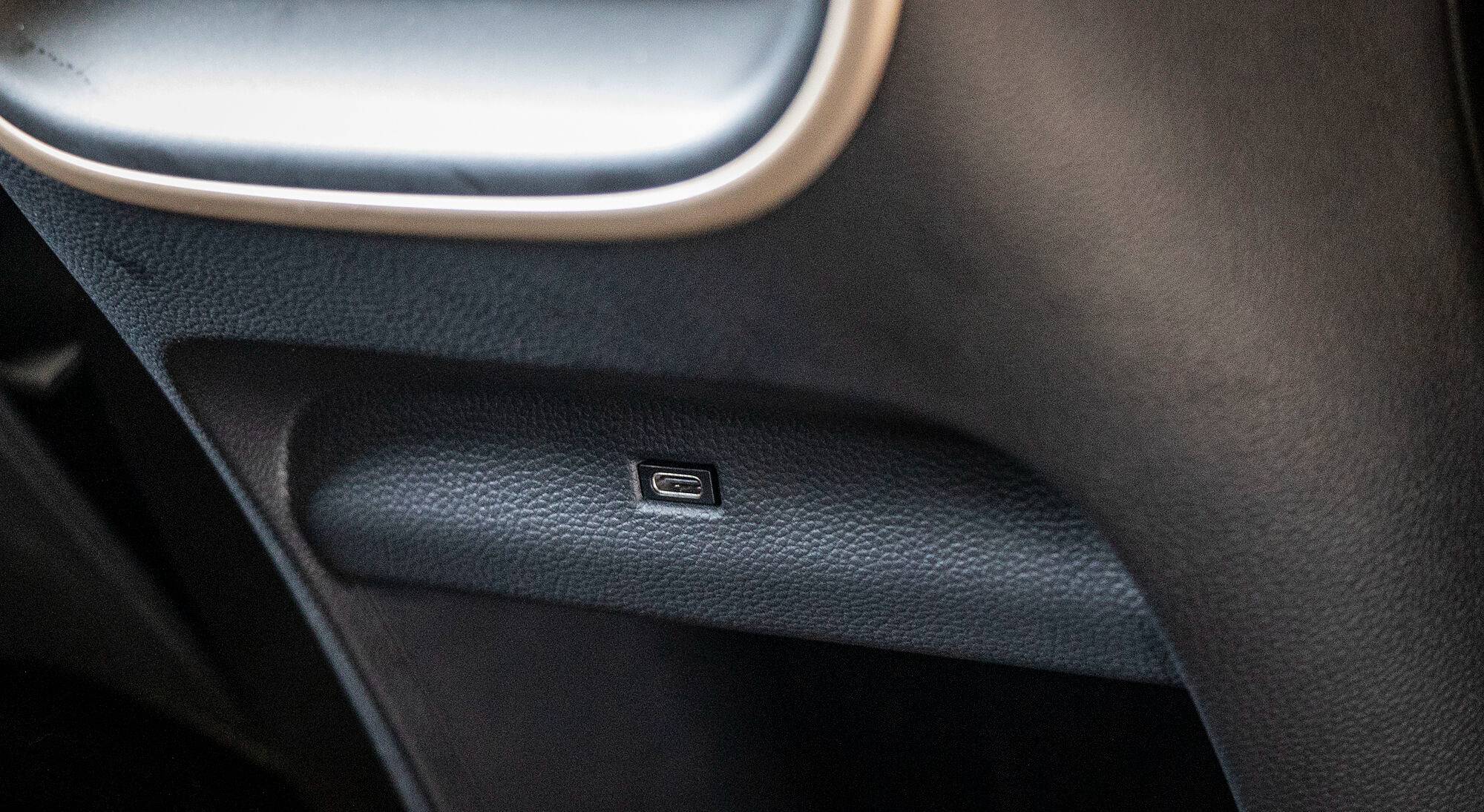 MG Windsor EV interior view 38