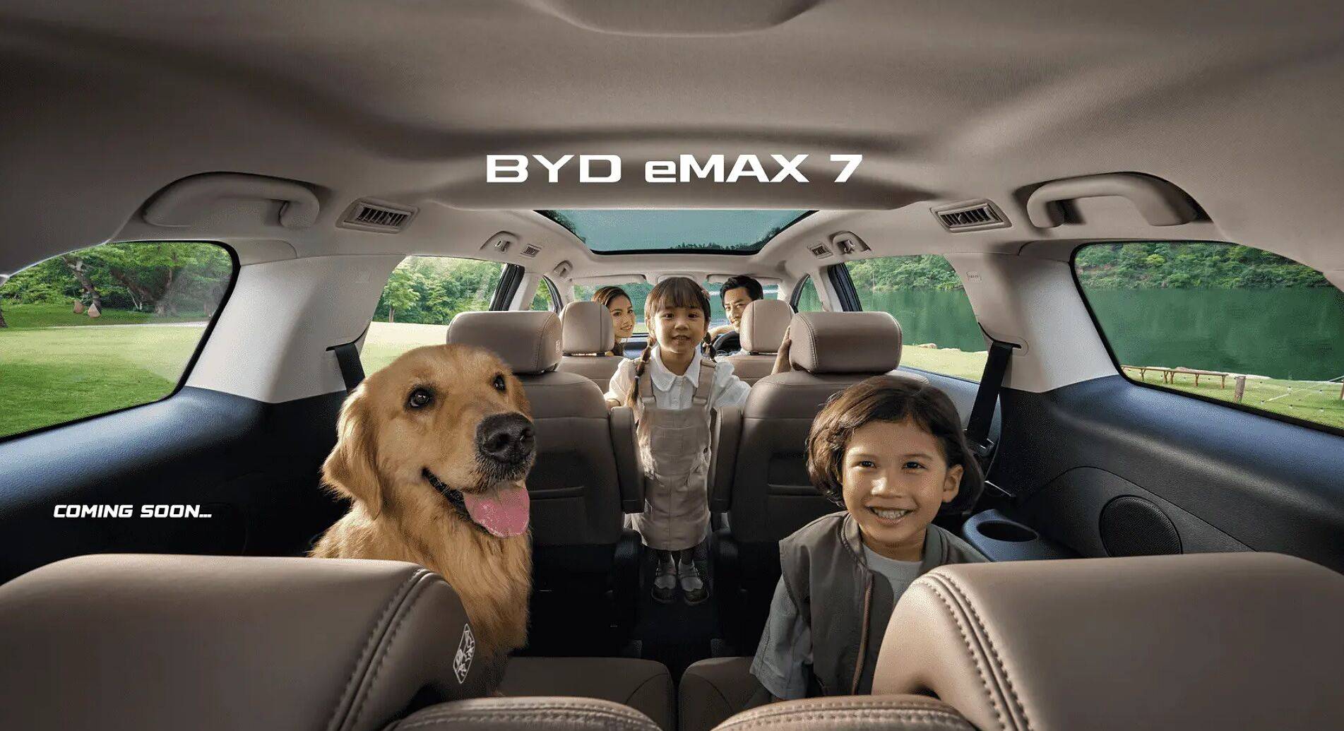 BYD eMAX 7 interior view 2