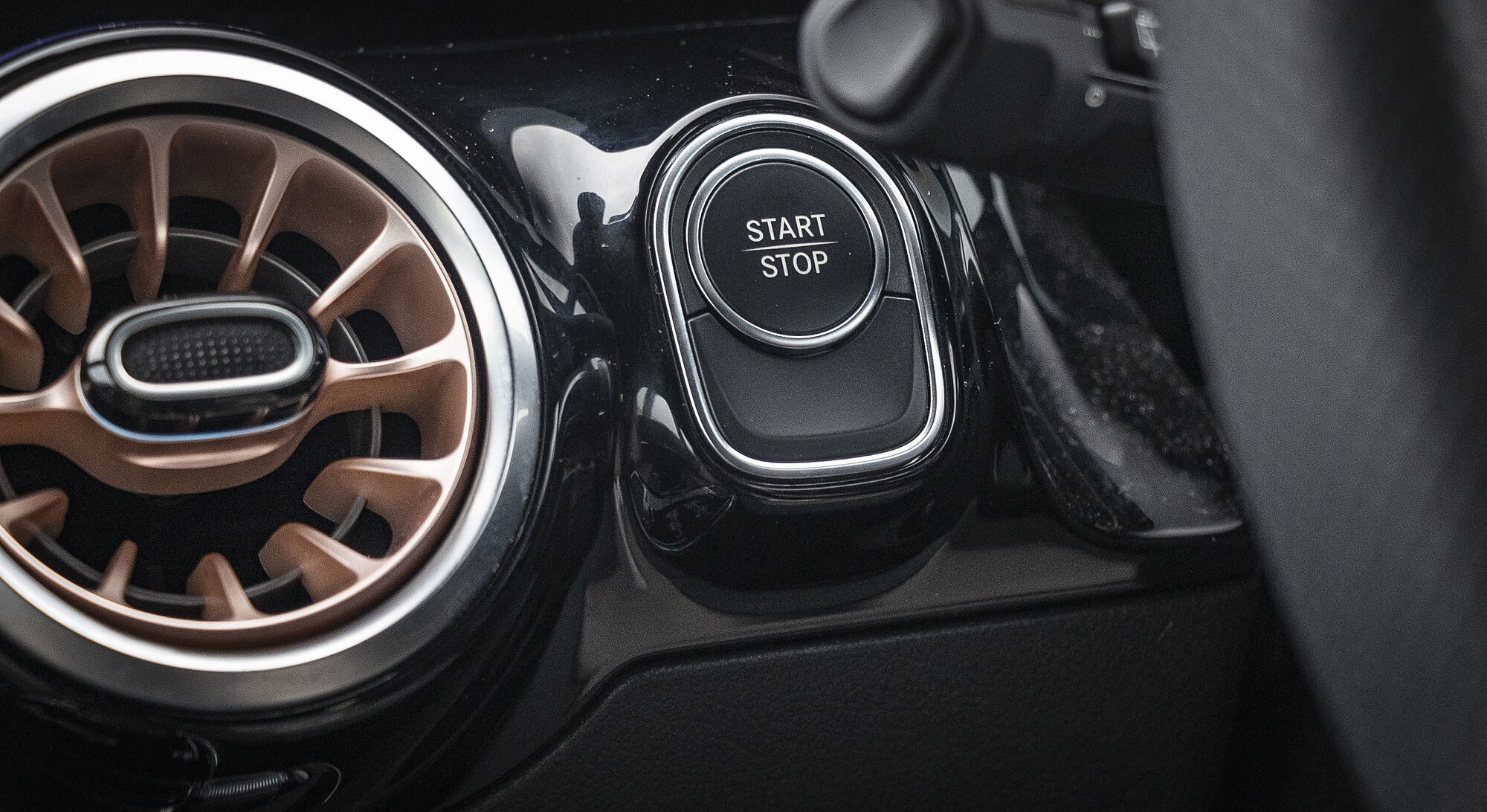 Mercedes-Benz EQA 250+ interior view 11