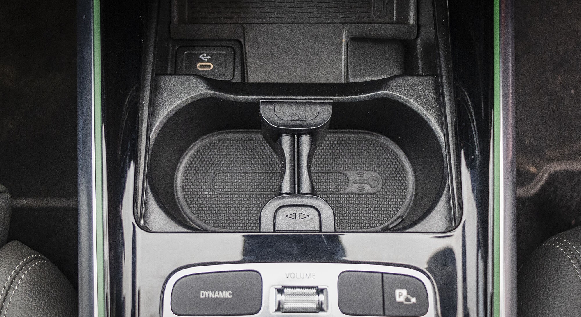 Mercedes-Benz EQA 250+ interior view 16