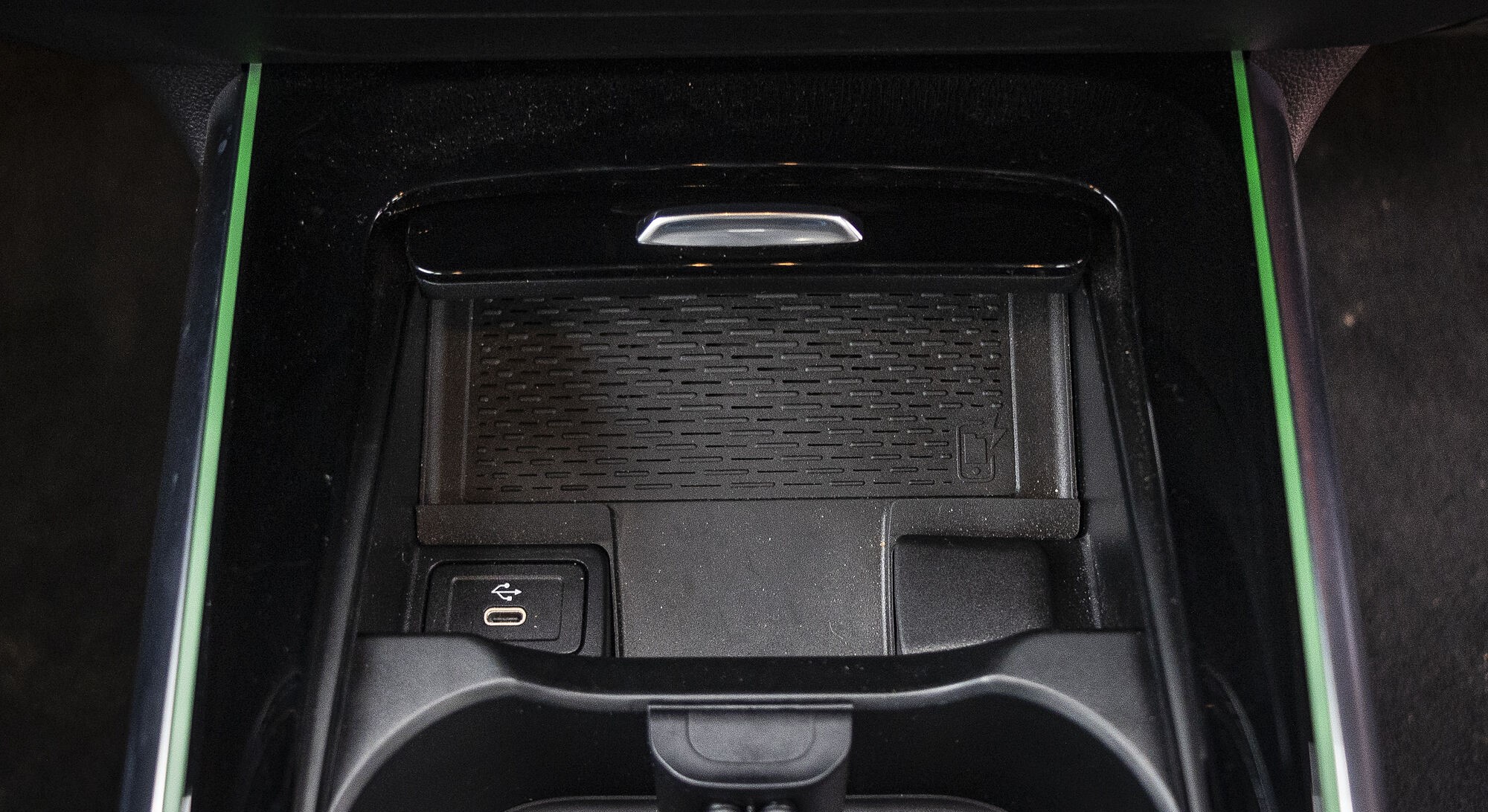 Mercedes-Benz EQA 250+ interior view 18